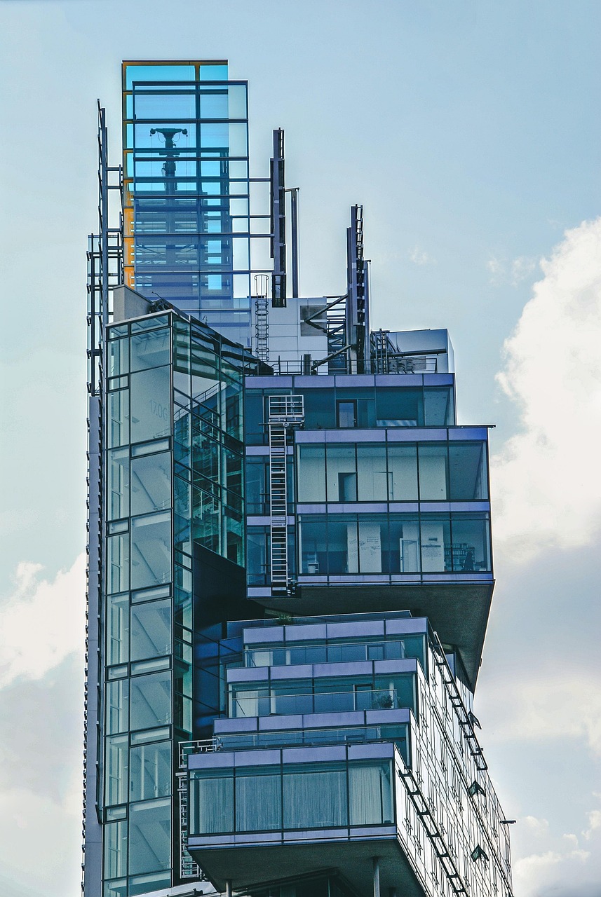 四月新型建筑墙体革新，引领未来建筑趋势的革新材料与技术