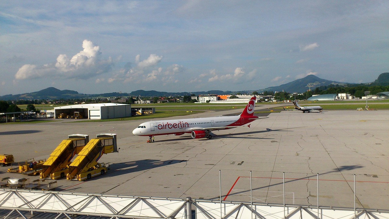 五月深圳航班动态，空中交通繁忙，航空市场逐步恢复