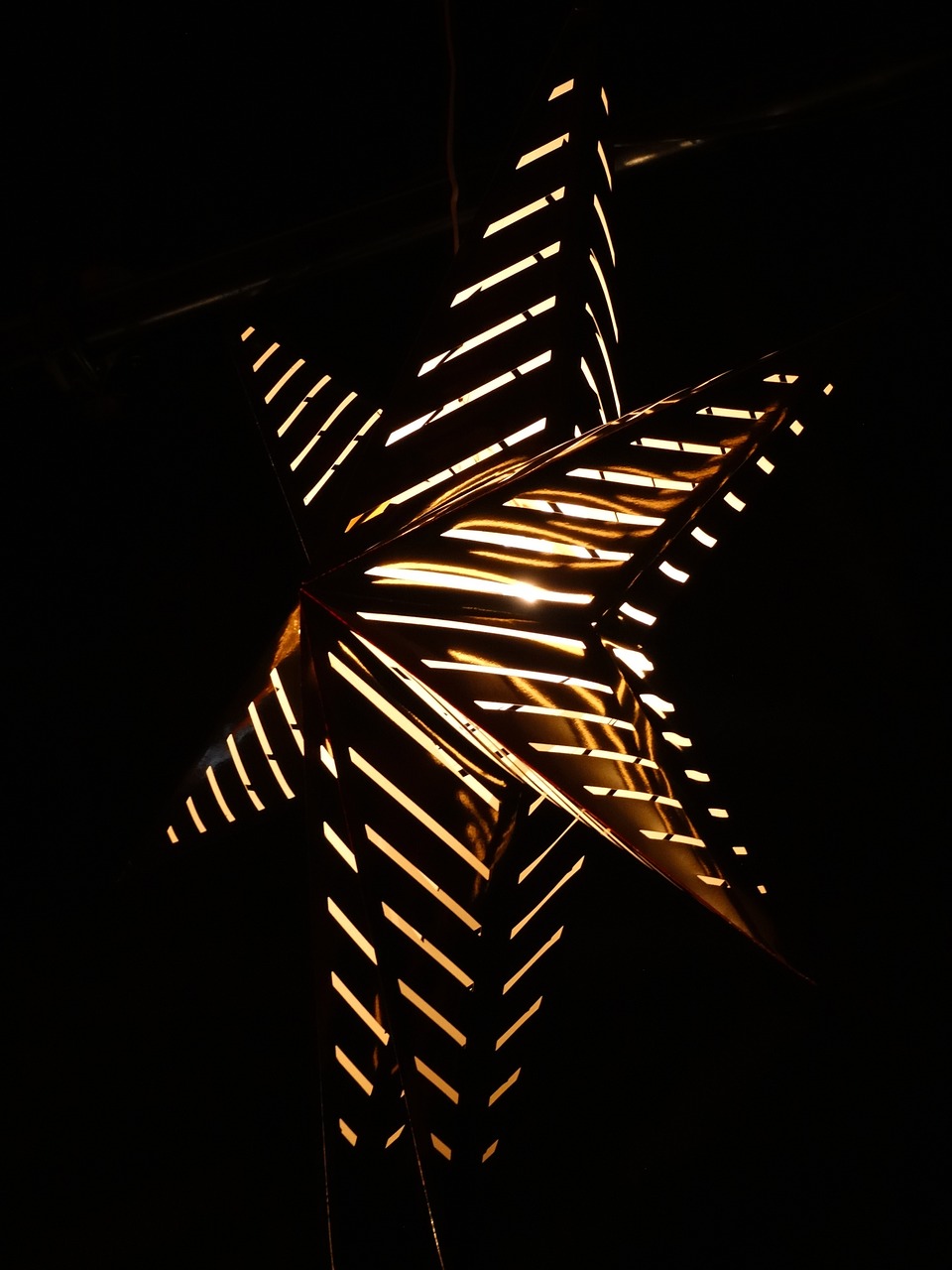 五月璀璨明星，当代流行文化中的闪耀之星